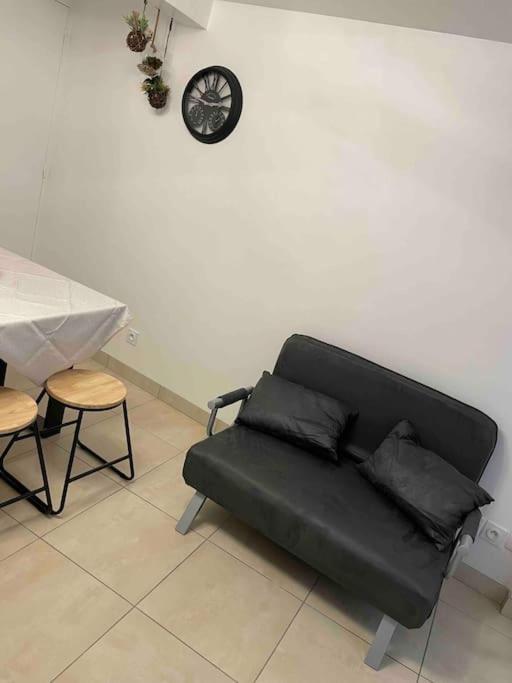 Le Cocon Balneo Apartment Санс Екстериор снимка
